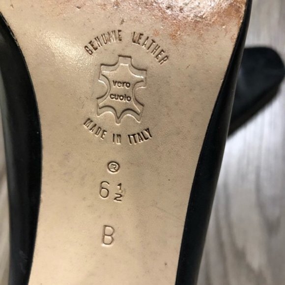 Amalfi Made In Italy leather square toe Heels‎ - Picture 4 of 6